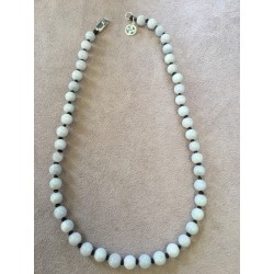 Coillier, perles en jade blanc
